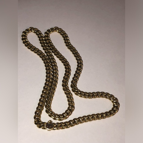 18K Gold Gucci Necklace. - Picture 7 of 8